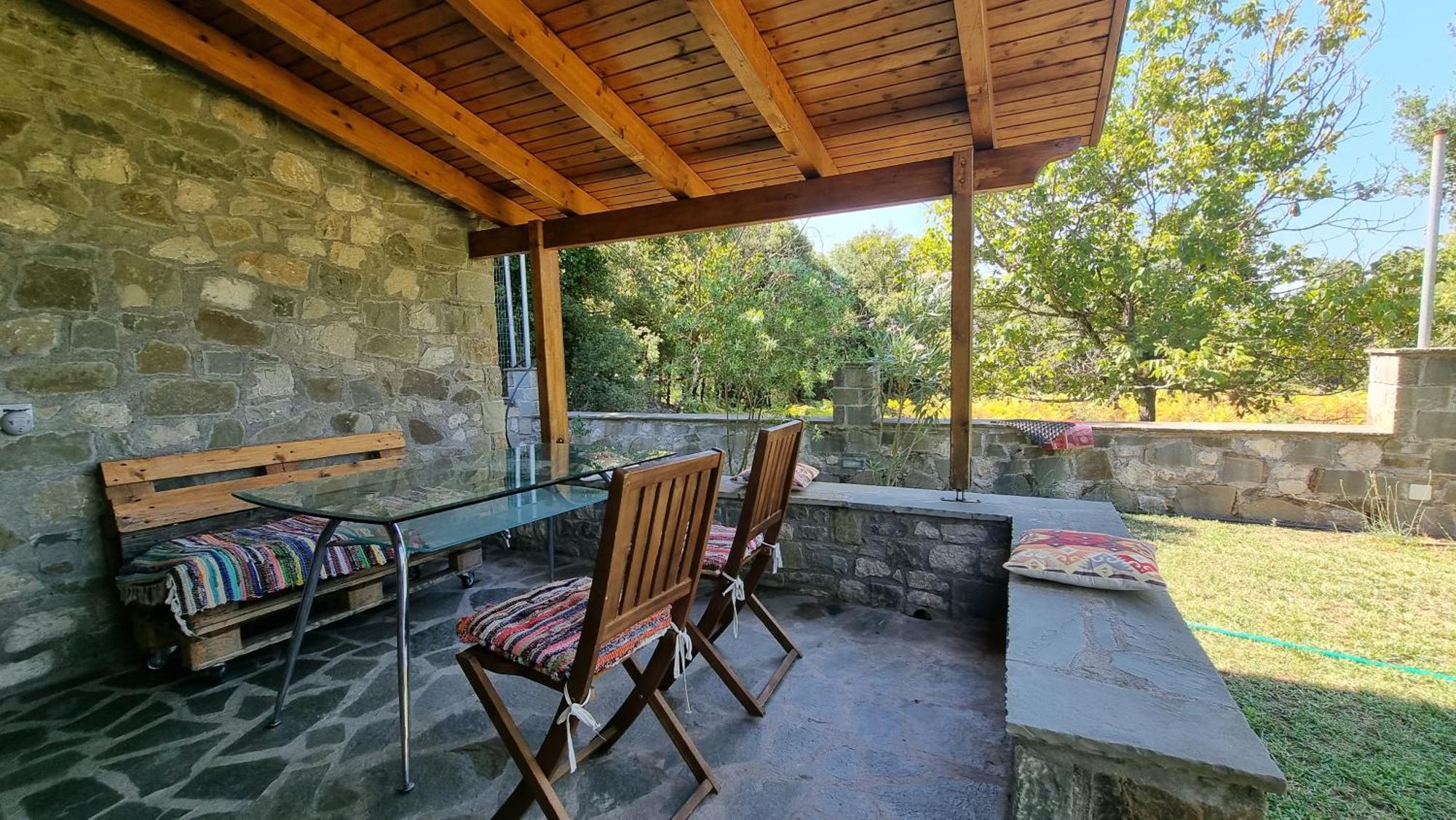 Apartment House With Big Garden And Barbeque In Nature *