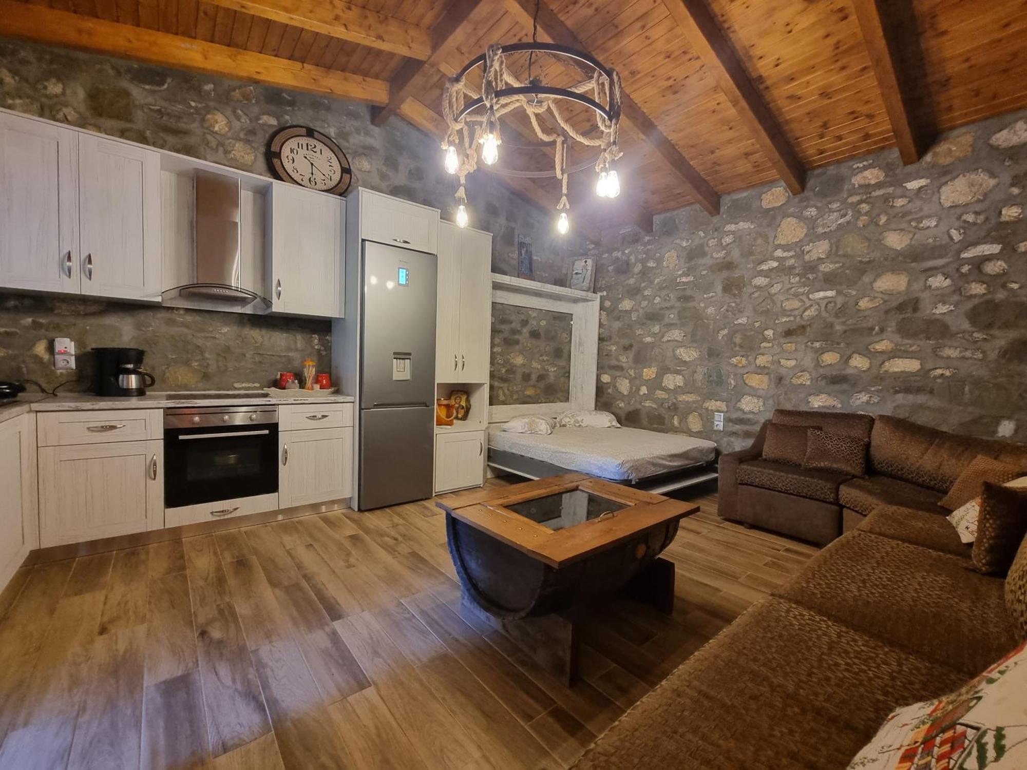 House With Big Garden And Barbeque In Nature Apartment Vourgareli